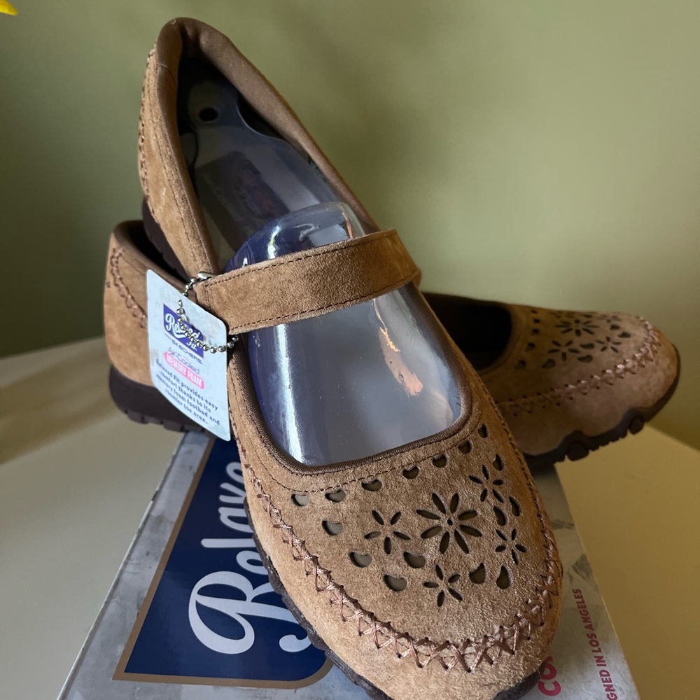 Skechers Tan Loafers with Perforated Design NWT